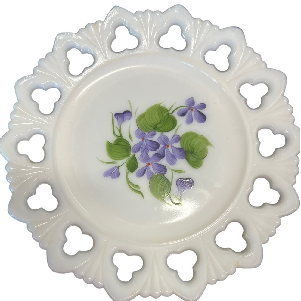 Kemple Hand Painted 'Purple Beauty' Phlox 7" Milk Glass Plate Club & Shell